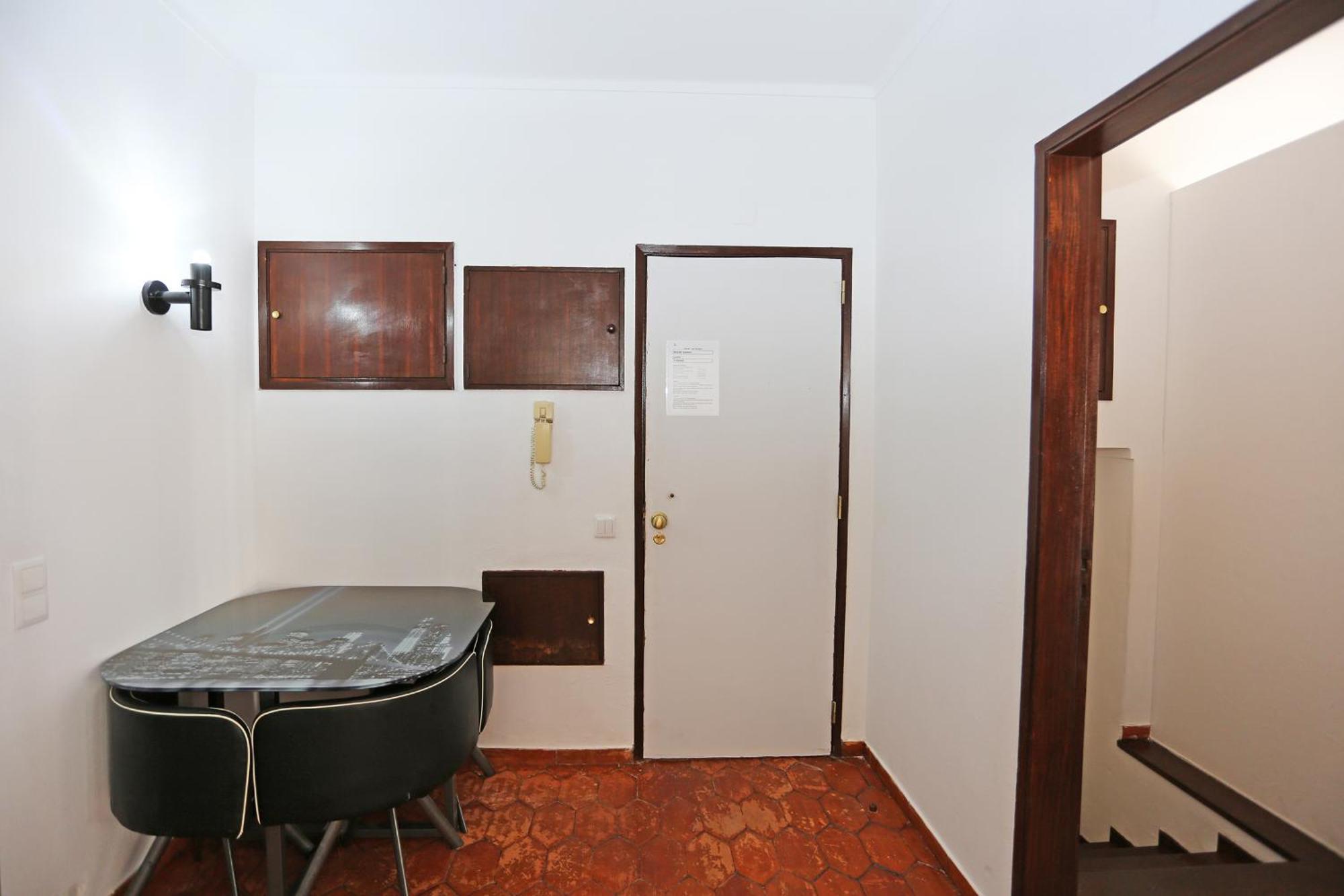 Apartment V - Seacliff